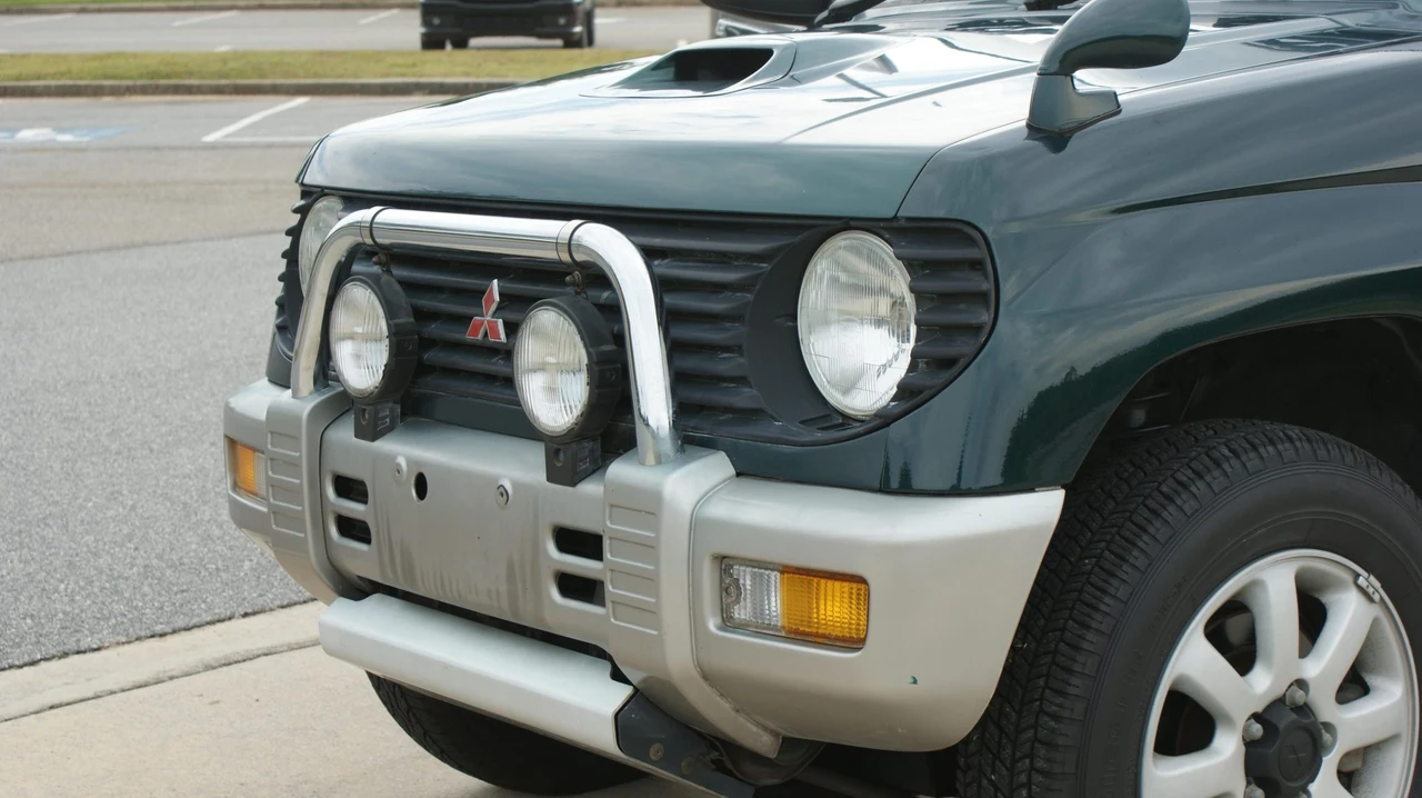 1995 Mitsubishi Pajero/Montero - Image 17 of 31