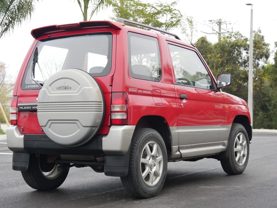 1995 Mitsubishi Pajero/Montero - Image 13 of 31