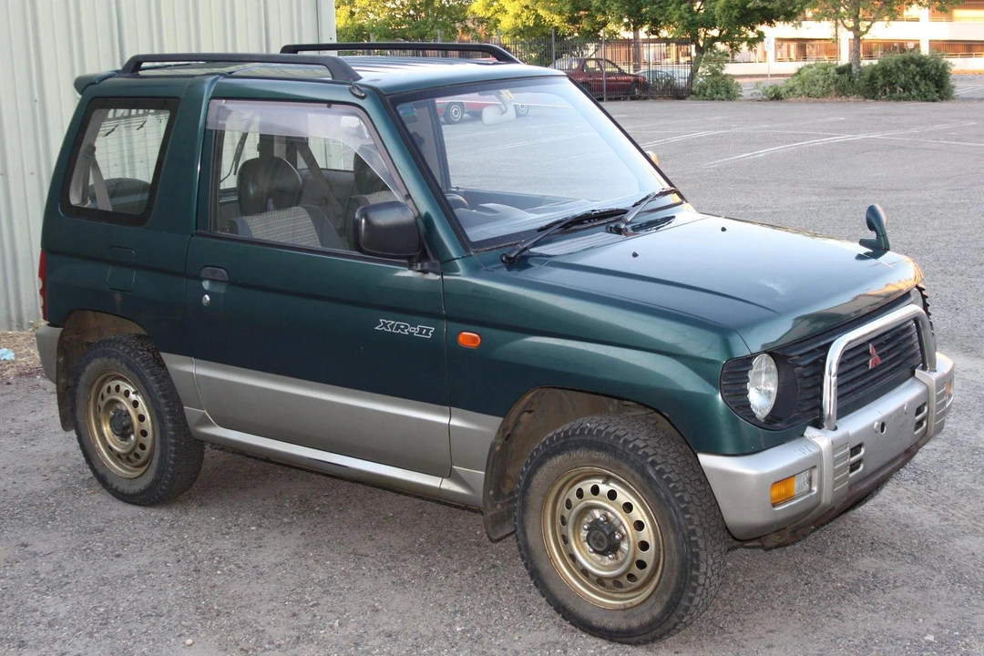 1995 Mitsubishi Pajero/Montero - Image 3 of 8