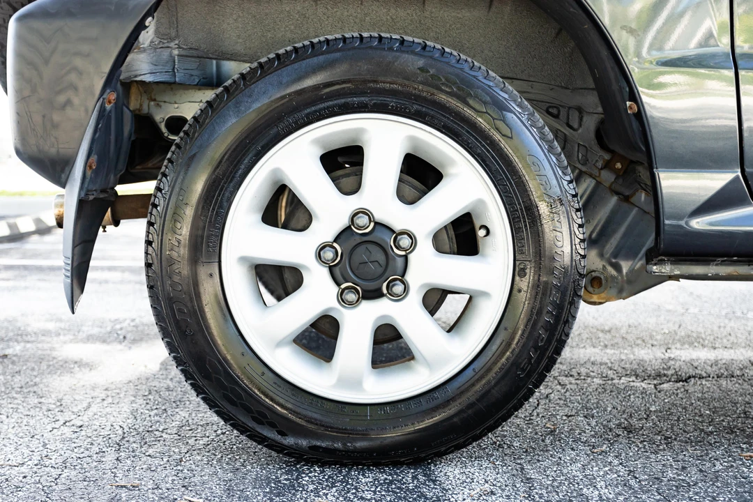 1995 Mitsubishi Pajero/Montero - Image 28 of 31
