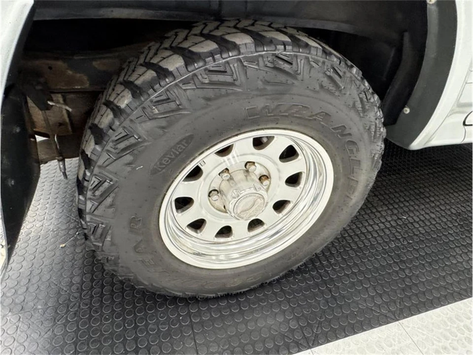 1995 Mitsubishi Pajero/Montero 2nd Gen - Image 22 of 31