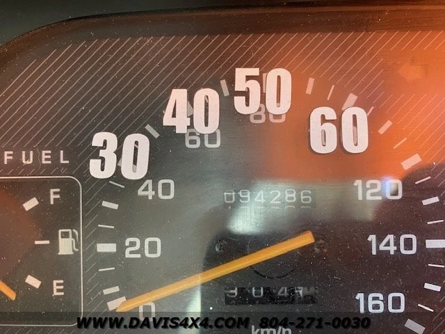 1995 Mitsubishi Delica 4th Gen - Image 23 of 30