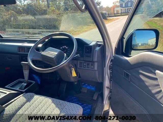 1995 Mitsubishi Delica 3rd Gen - Image 24 of 30