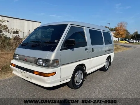 1995 Mitsubishi Delica Star Wagon Turbo Diesel