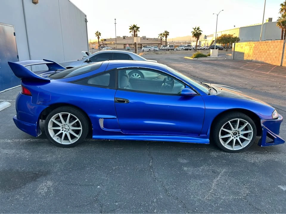 1995 Mitsubishi Eclipse 2nd Gen - Image 2 of 11