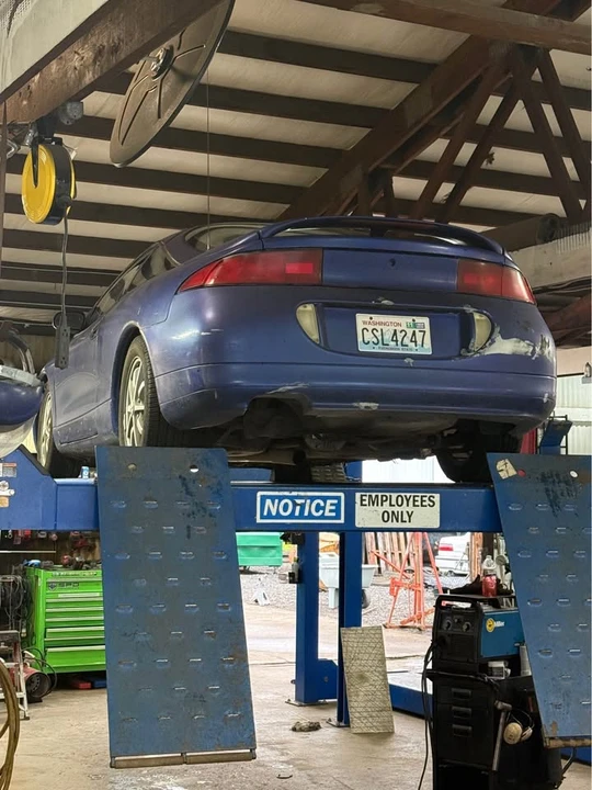 1995 Mitsubishi Eclipse 2nd Gen - Image 2 of 2