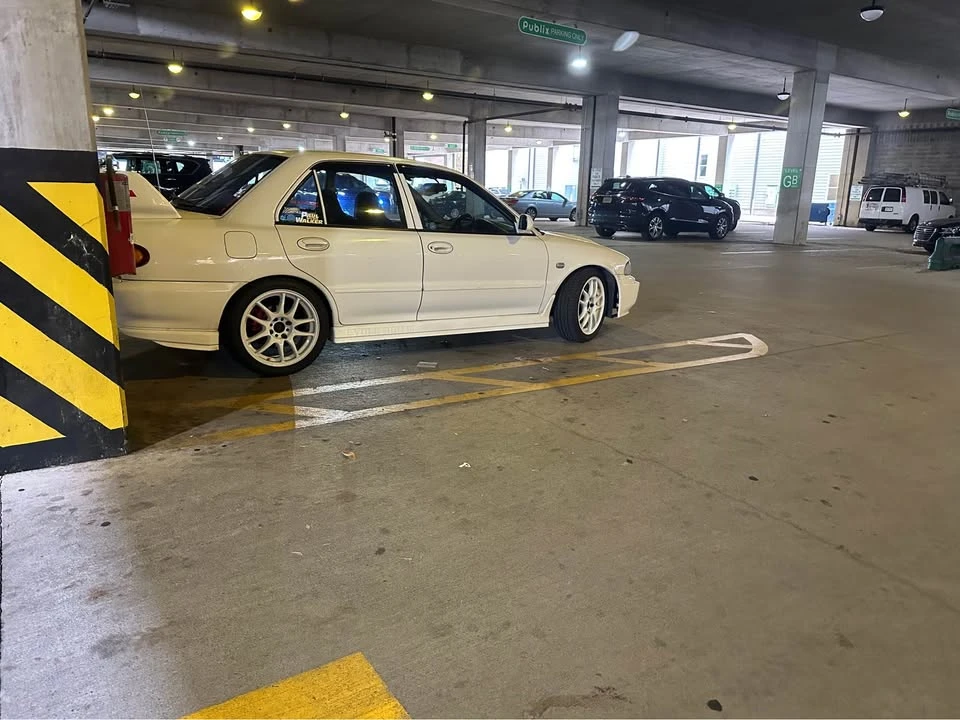 1995 Mitsubishi Lancer Evolution III 5th Gen - Image 9 of 12