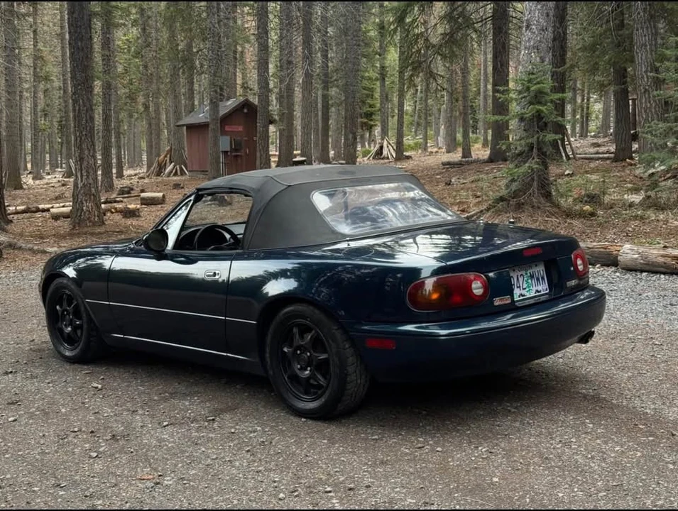 1995 Mazda NA MX-5 Miata - Image 8 of 10
