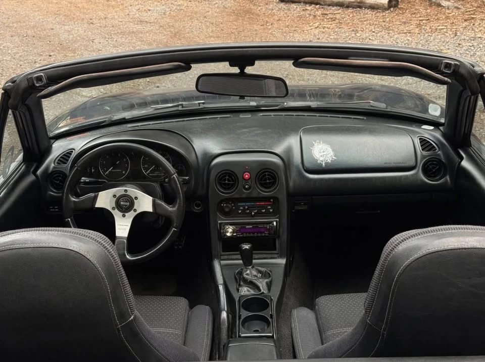 1995 Mazda NA MX-5 Miata - Image 4 of 10