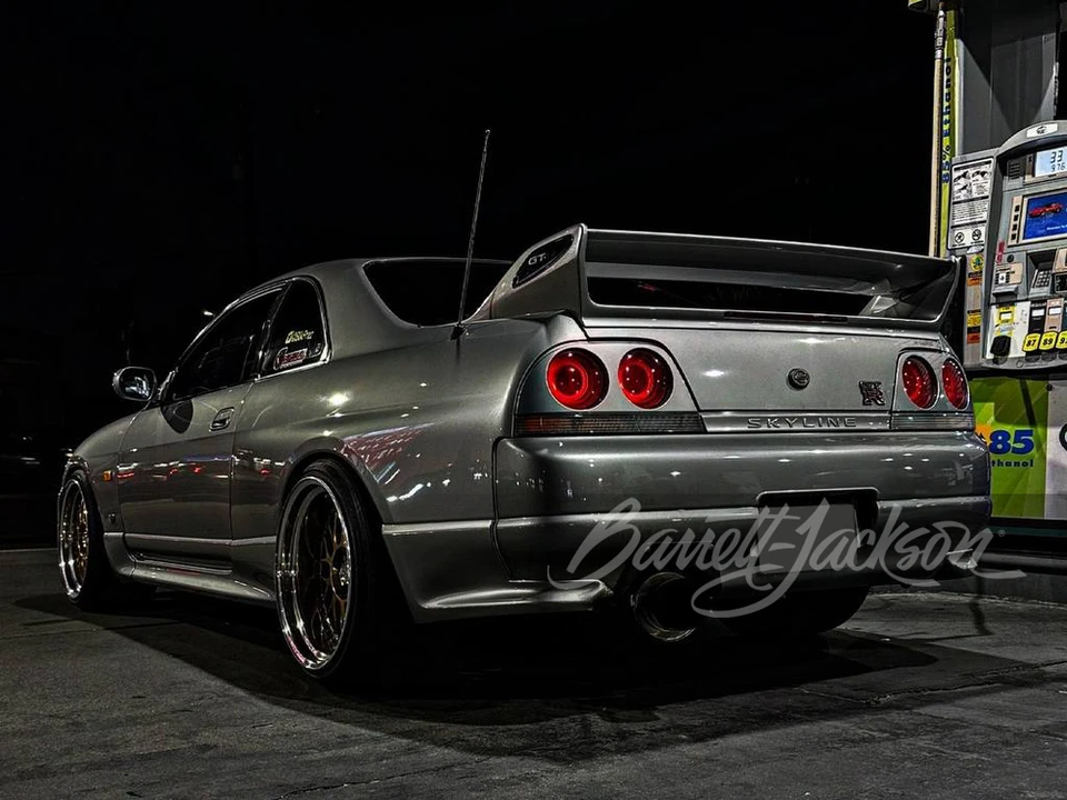 1995 Nissan R33 Skyline GT-R 9th Gen - Image 2 of 11
