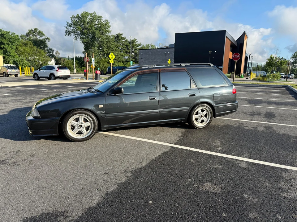 1995 Nissan Avenir 1st Gen - Image 8 of 31