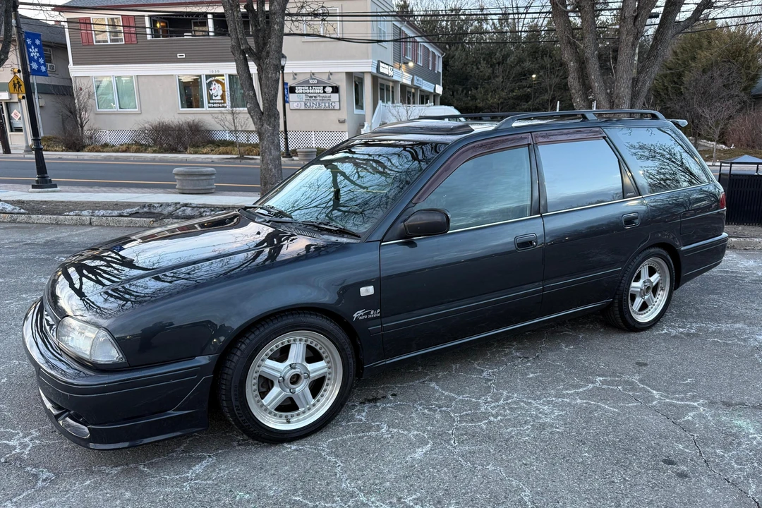 1995 Nissan Avenir 1st Gen - Image 17 of 31