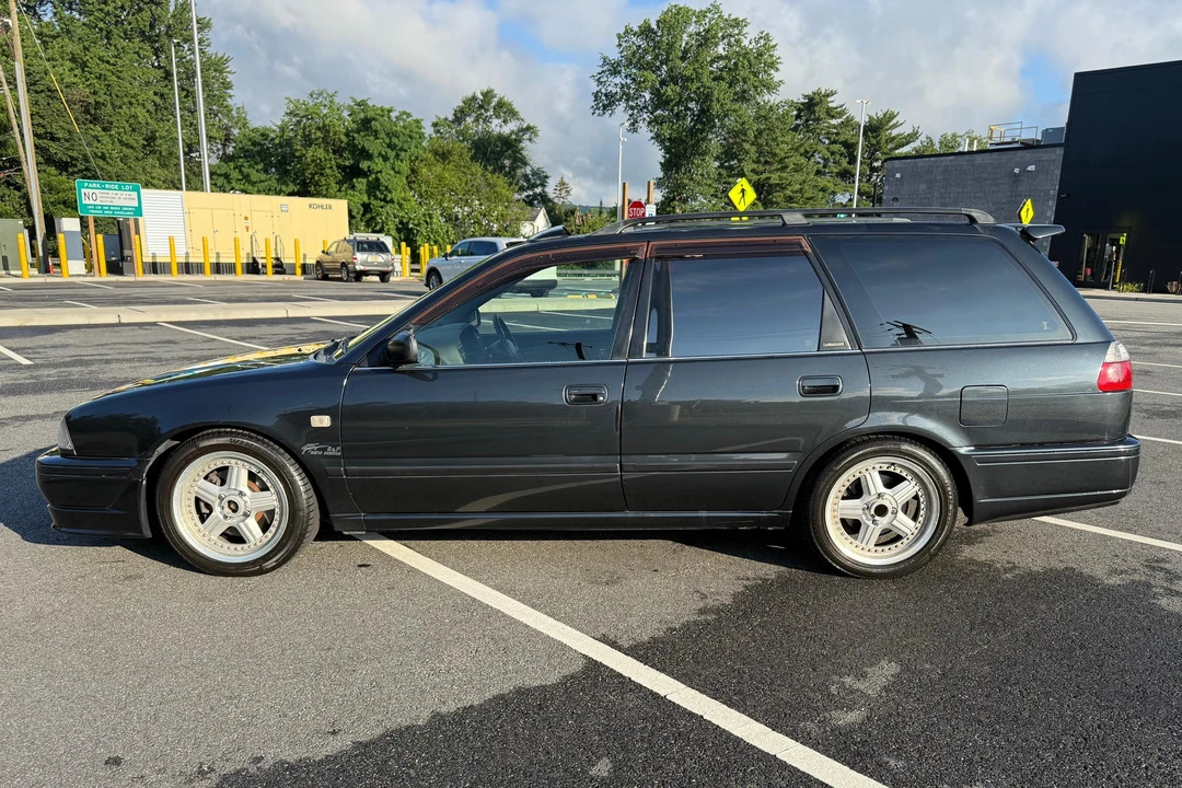 1995 Nissan Avenir 1st Gen - Image 3 of 31