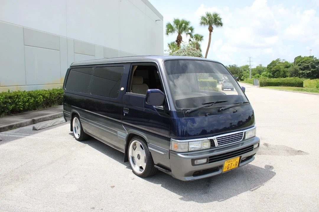1995 Nissan Caravan 3rd Gen - Image 11 of 12