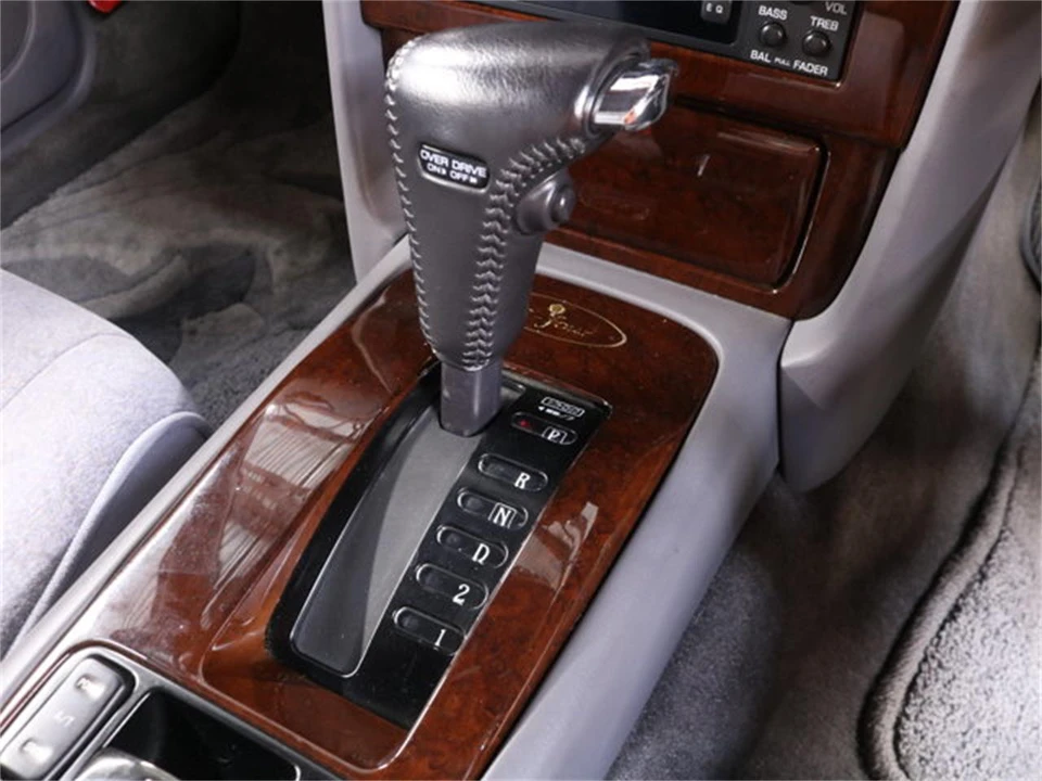 1995 Nissan Cima 2nd Gen - Image 13 of 31