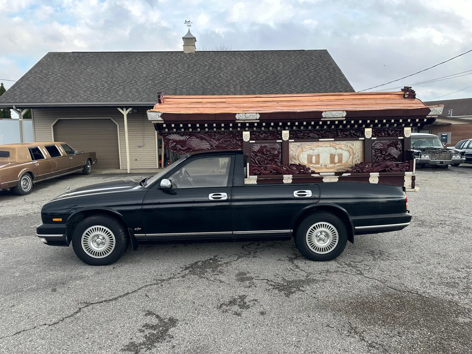 1995 Nissan Cima 1st Gen - Image 16 of 31