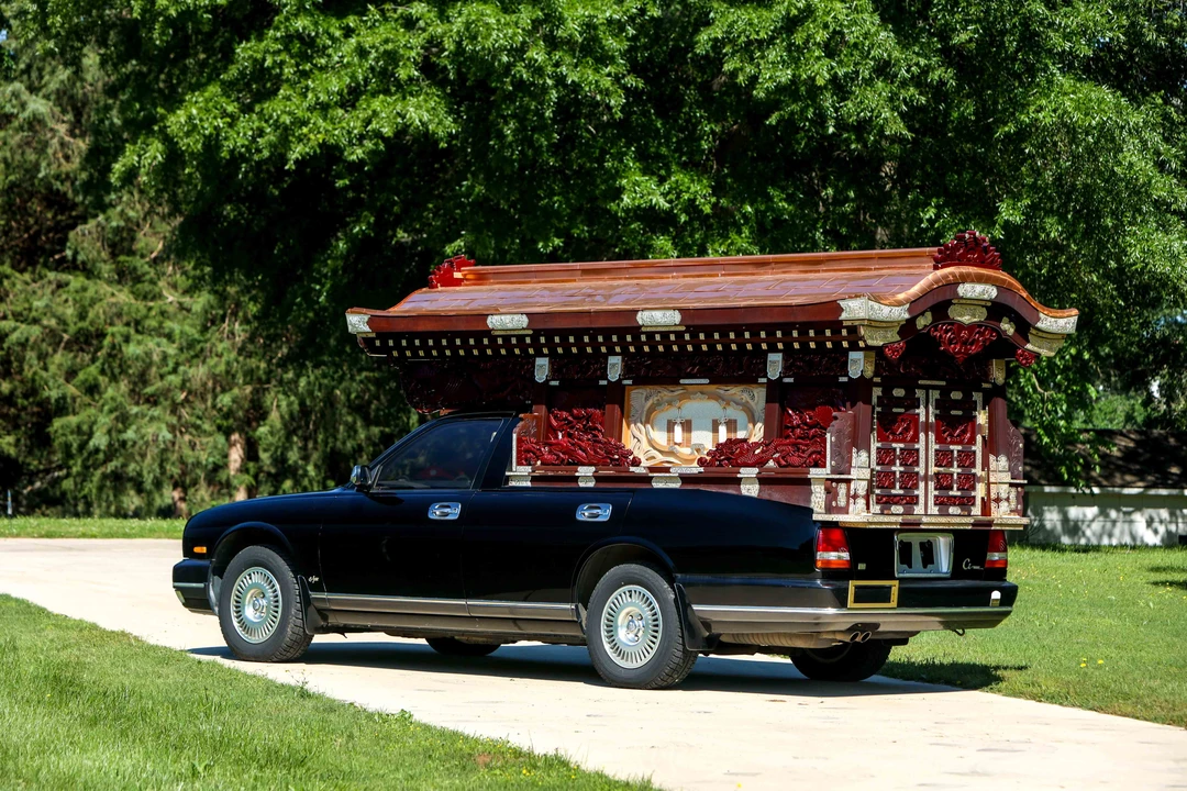 1995 Nissan Cima 2nd Gen - Image 9 of 31