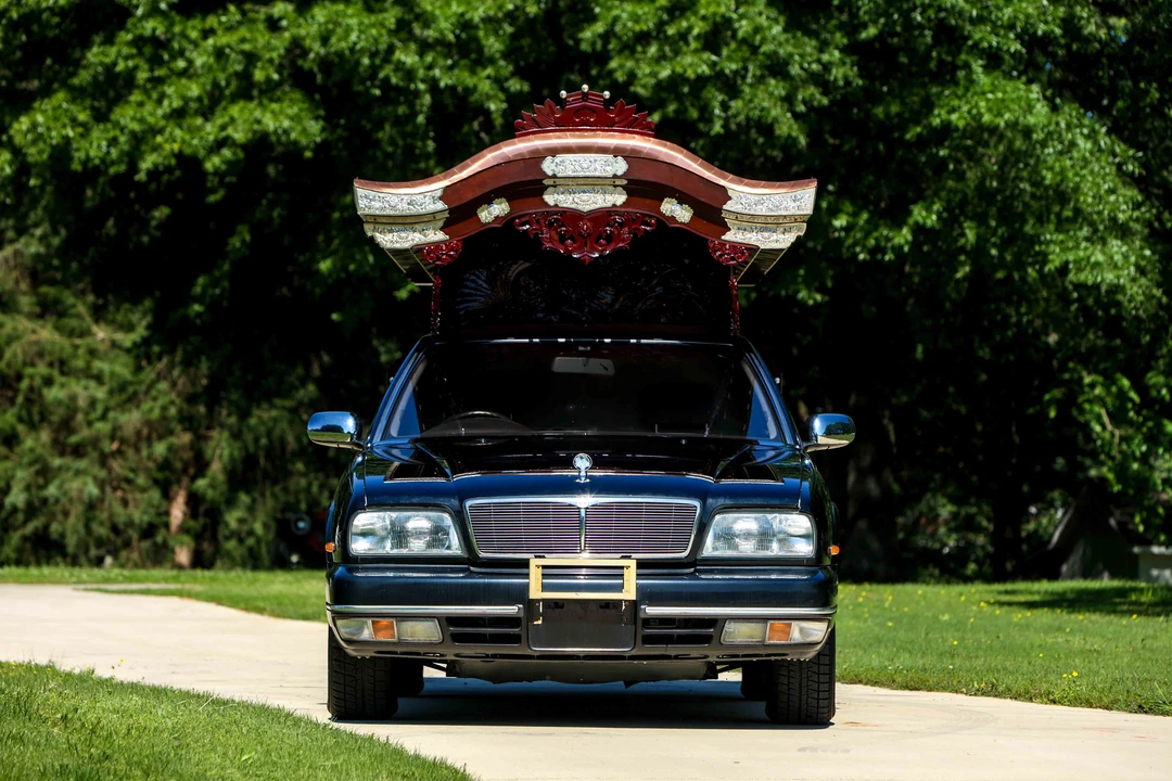 1995 Nissan Cima 2nd Gen - Image 5 of 31