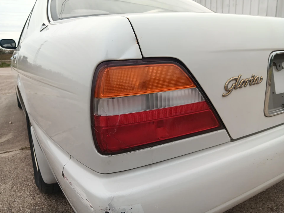 1995 Nissan Gloria 8th Gen - Image 13 of 31