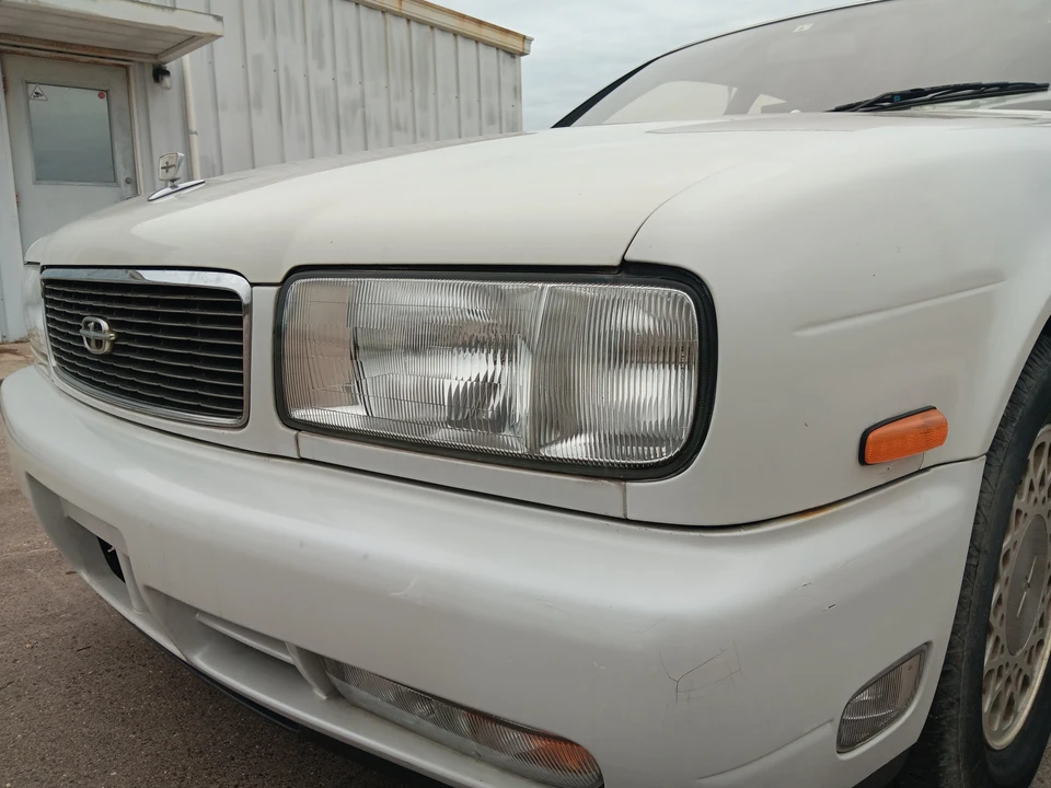 1995 Nissan Gloria 8th Gen - Image 12 of 31