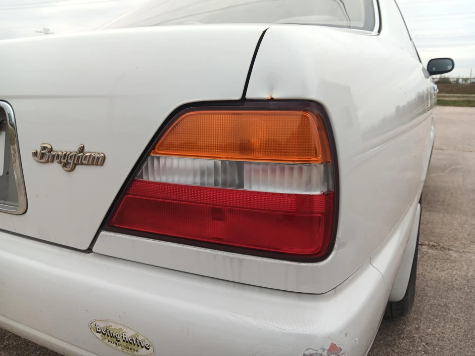 1995 Nissan Gloria 8th Gen - Image 14 of 31