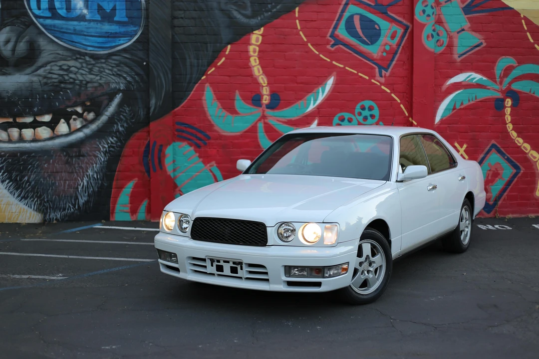 1995 Nissan Gloria 9th Gen - Image 12 of 31