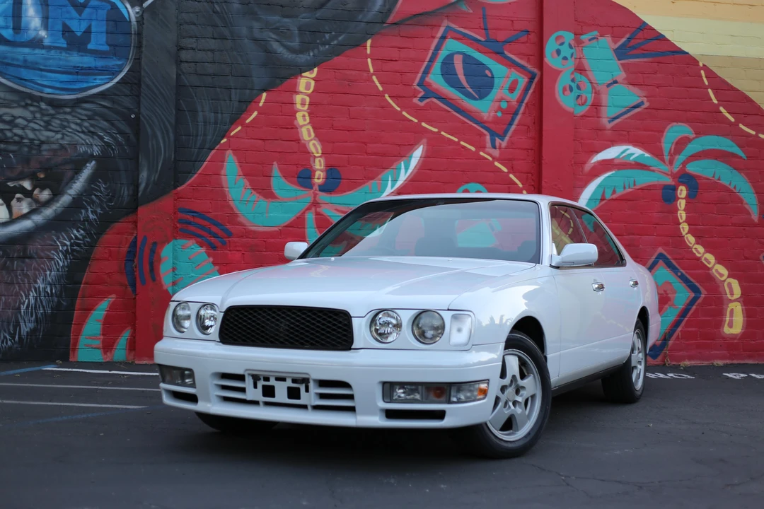 1995 Nissan Gloria 9th Gen - Image 11 of 31