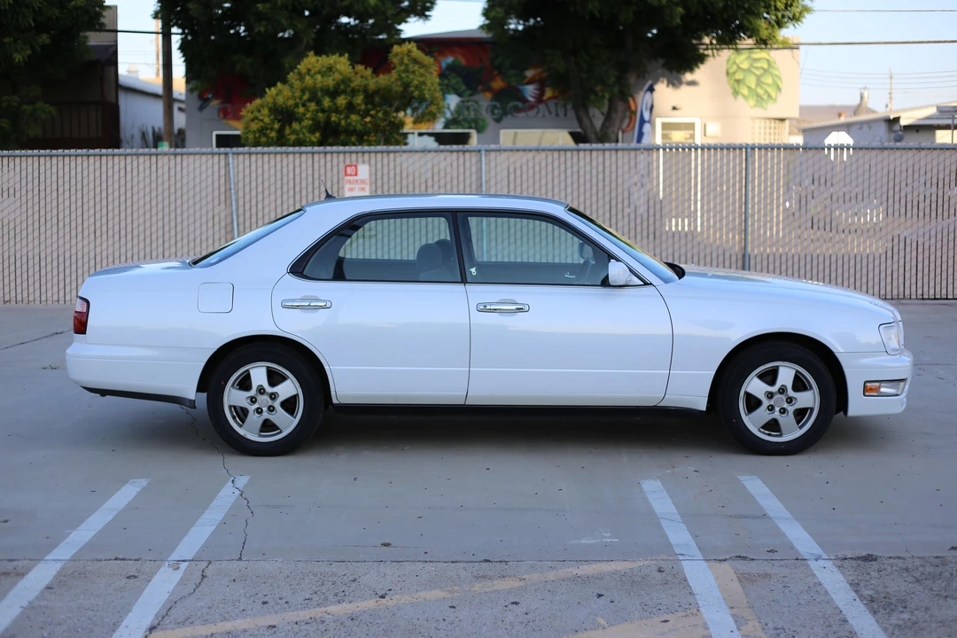 1995 Nissan Gloria 9th Gen - Image 31 of 31