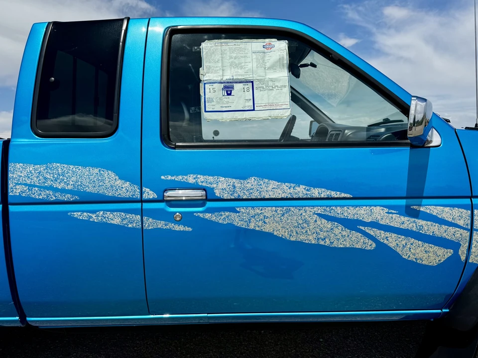 1995 Nissan Frontier - Image 26 of 31