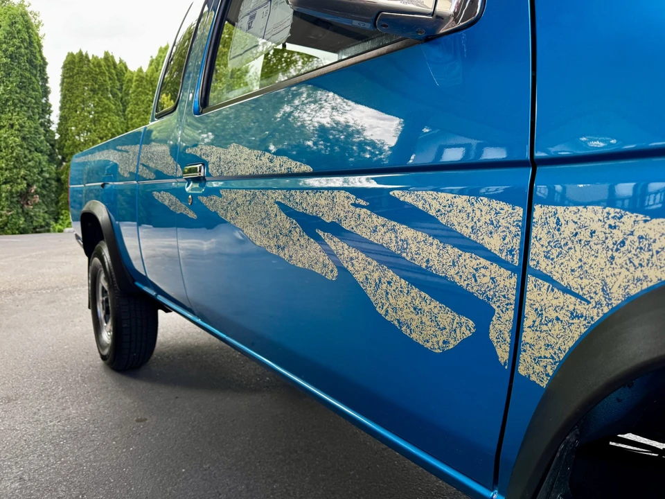 1995 Nissan Frontier - Image 28 of 31