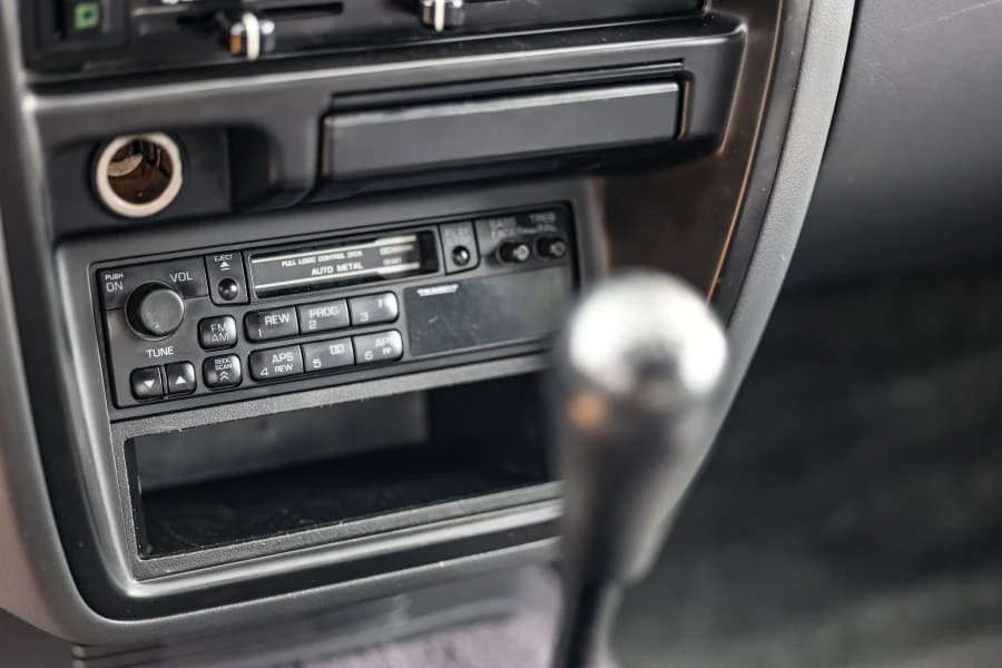 1995 Nissan Frontier - Image 31 of 31