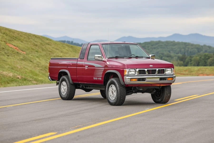 1995 Nissan Frontier - Image 17 of 31