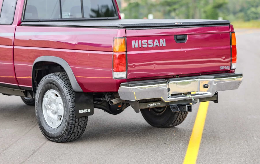1995 Nissan Frontier - Image 13 of 31