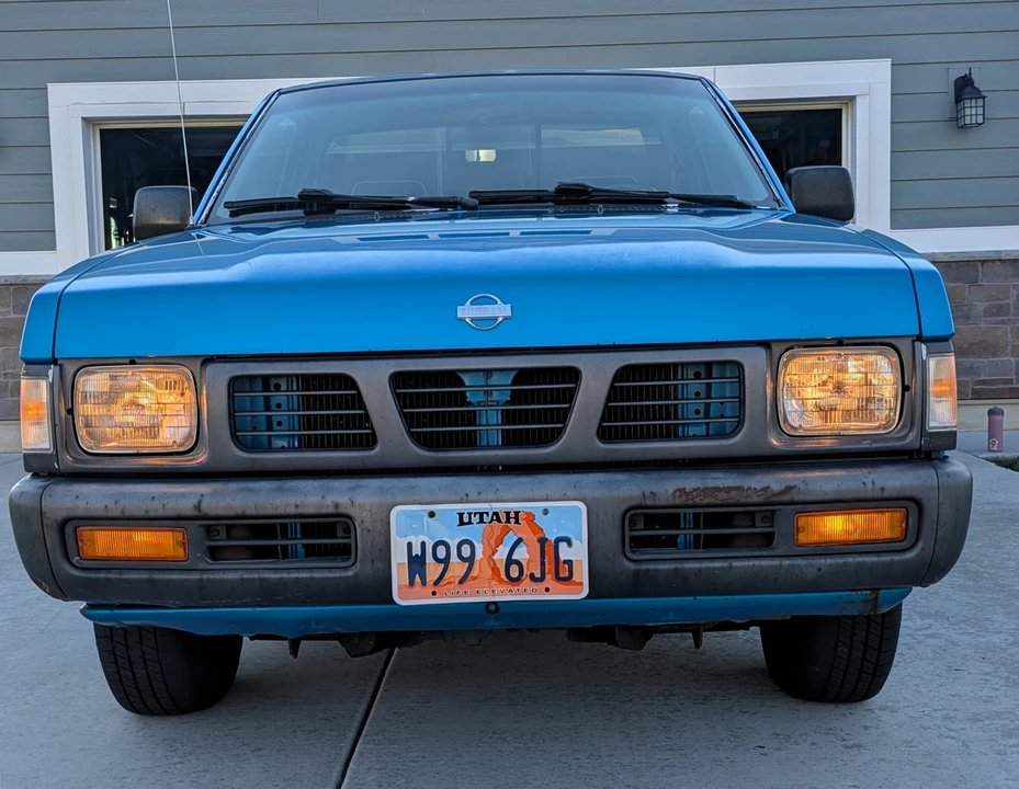1995 Nissan Frontier - Image 13 of 31