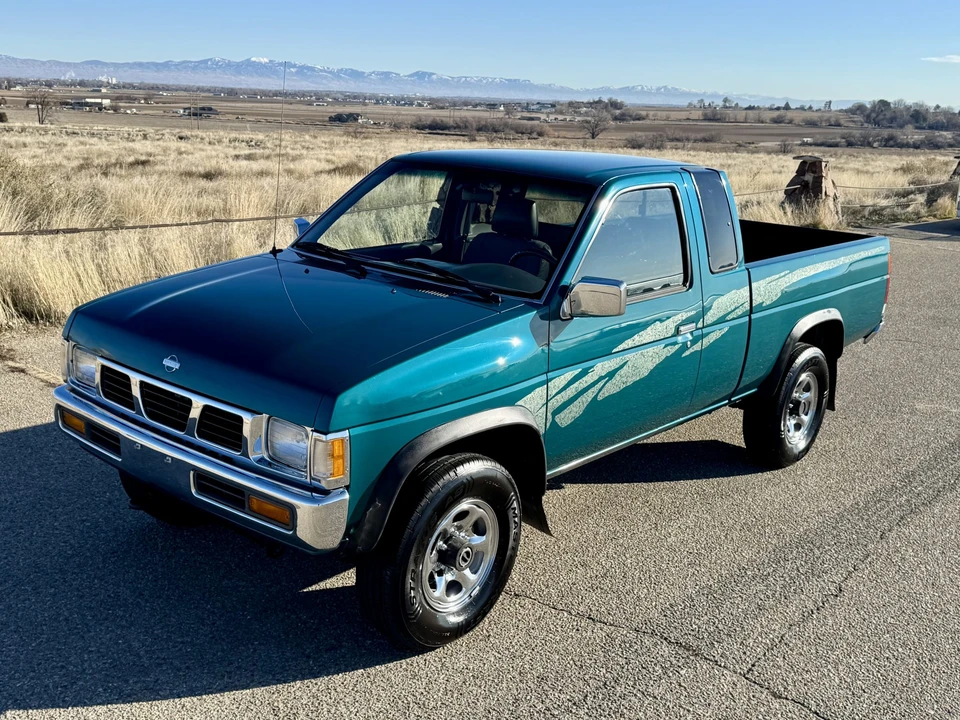 1995 Nissan - Image 3 of 31