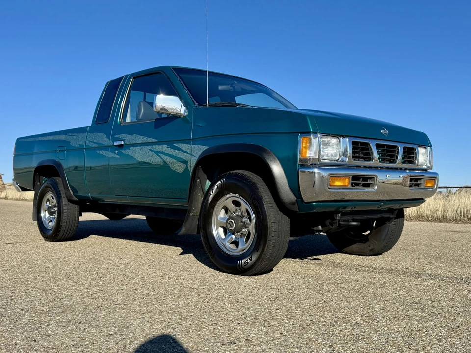 1995 Nissan - Image 7 of 31