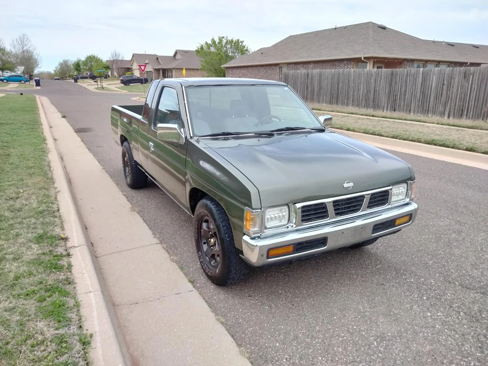 1995 Nissan - Image 27 of 31