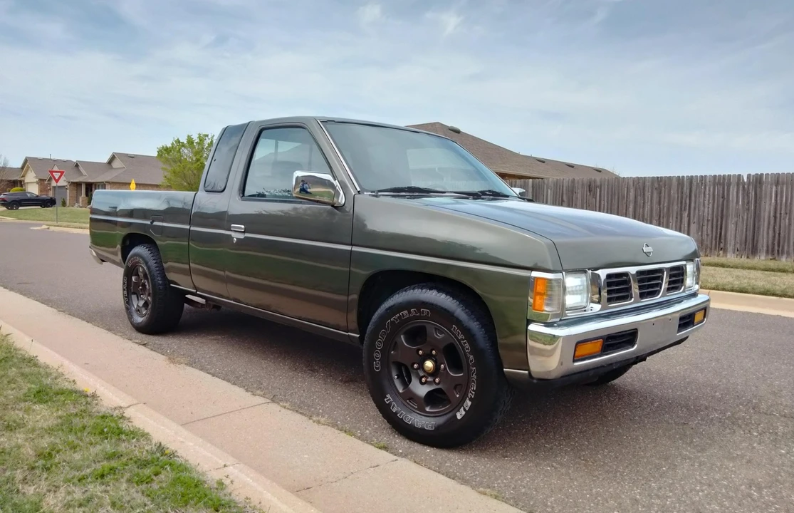 1995 Nissan - Image 25 of 31