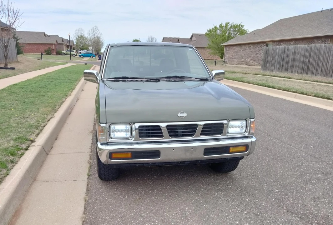 1995 Nissan - Image 29 of 31