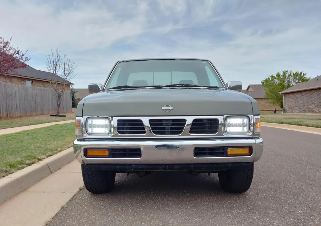 1995 Nissan - Image 31 of 31