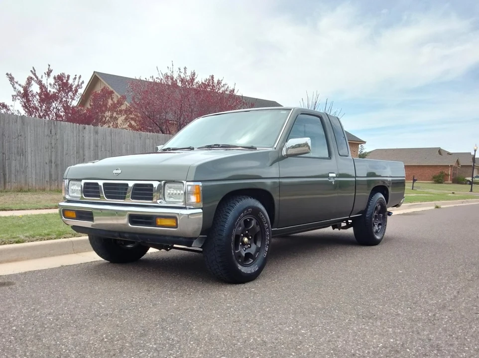 1995 Nissan - Image 6 of 31