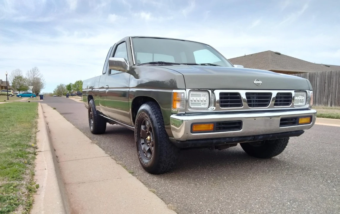 1995 Nissan - Image 28 of 31