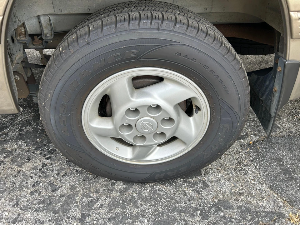 1995 Nissan Caravan 3rd Gen - Image 16 of 31