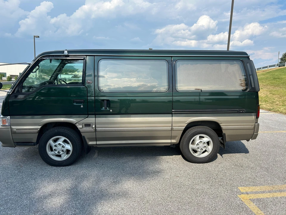 1995 Nissan Caravan 3rd Gen - Image 8 of 31