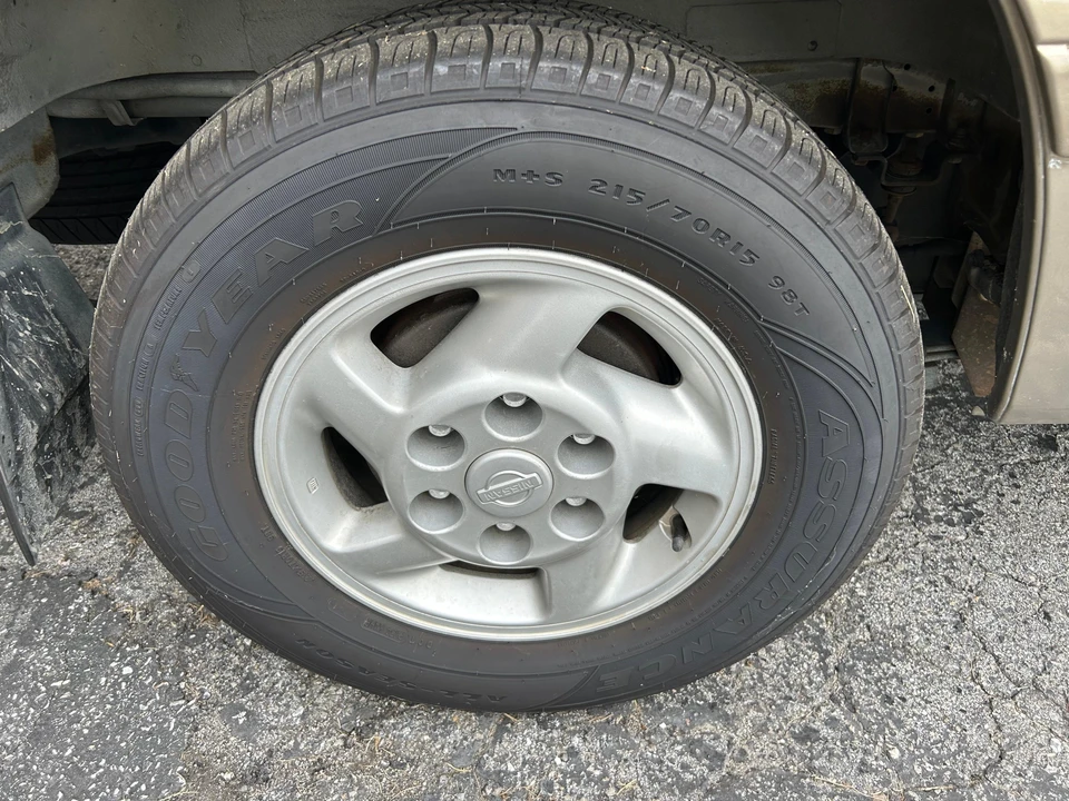1995 Nissan Caravan 3rd Gen - Image 17 of 31