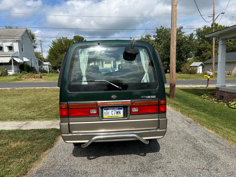 1995 Nissan Caravan 3rd Gen - Image 10 of 31