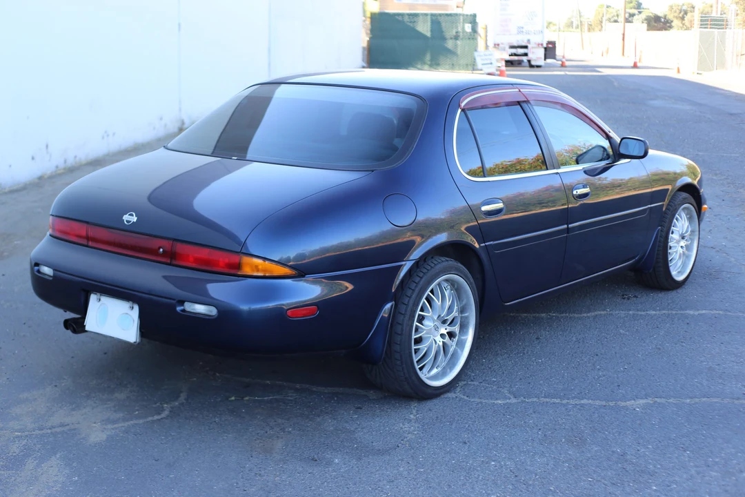 1995 Nissan Leopard 3rd Gen - Image 13 of 31