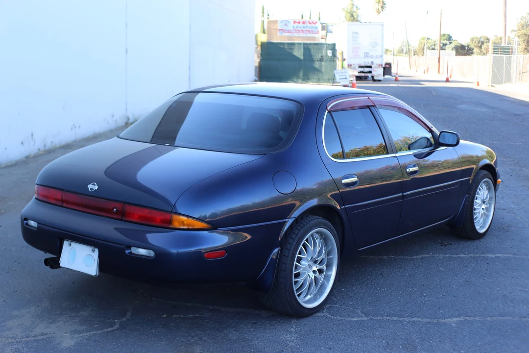 1995 Nissan Leopard 3rd Gen - Image 14 of 31