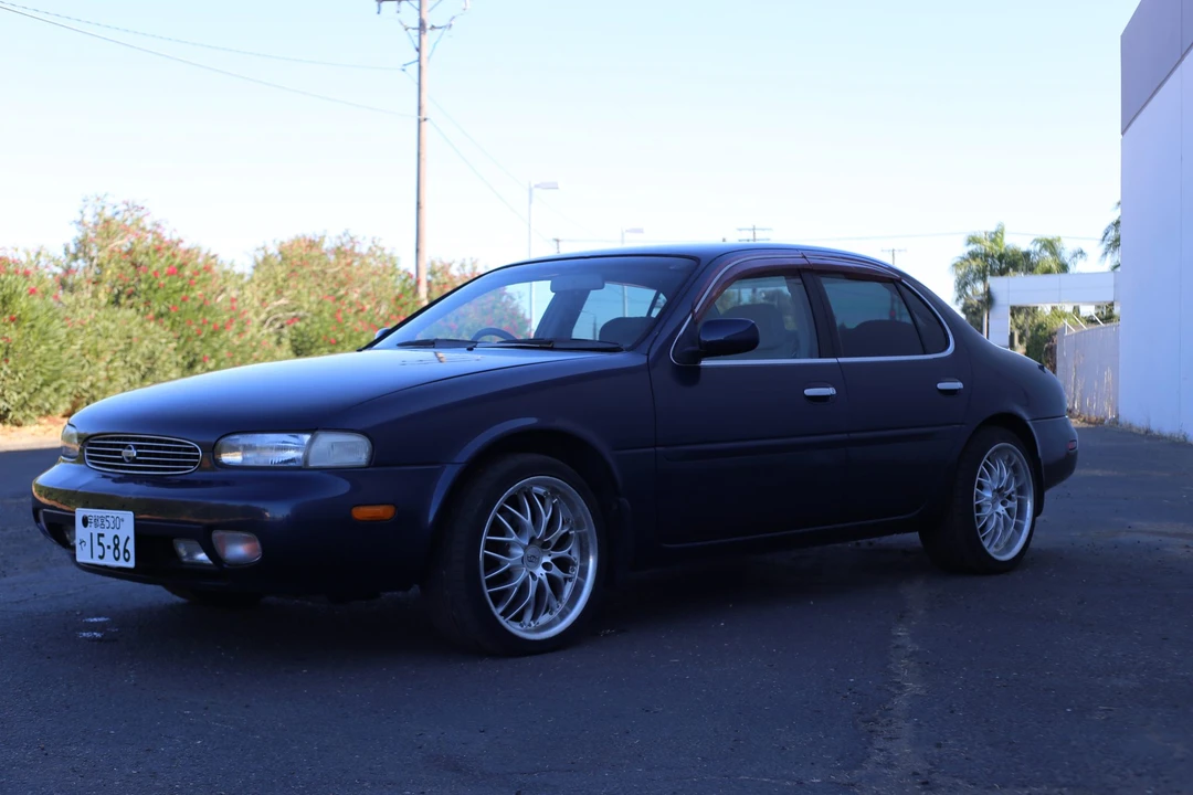 1995 Nissan Leopard 3rd Gen - Image 4 of 31