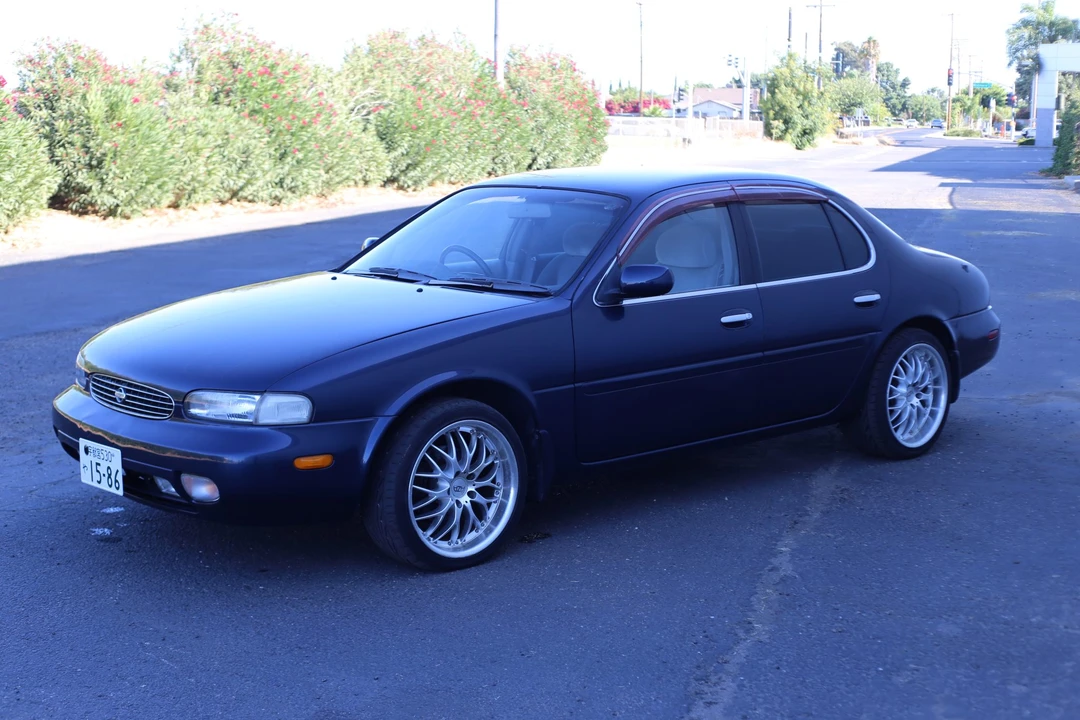 1995 Nissan Leopard 3rd Gen - Image 3 of 31